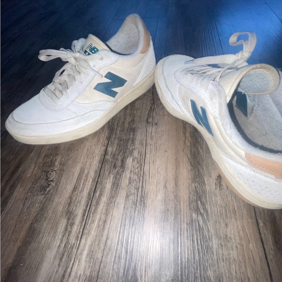 Women’s new balance off-white and green 8.5W&8M - Picture 1 of 6
